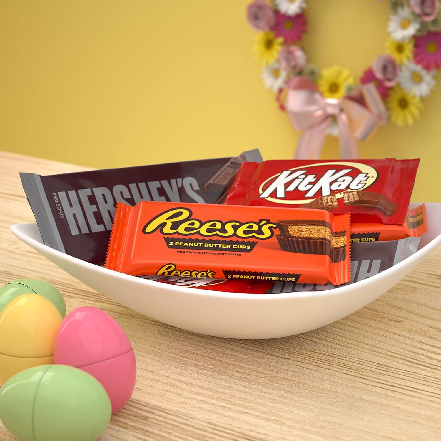 imageHERSHEYS KIT KAT and REESES Assorted Milk Chocolate Candy Variety Box Halloween Candy 273 oz 18 CountMilk Chocolate