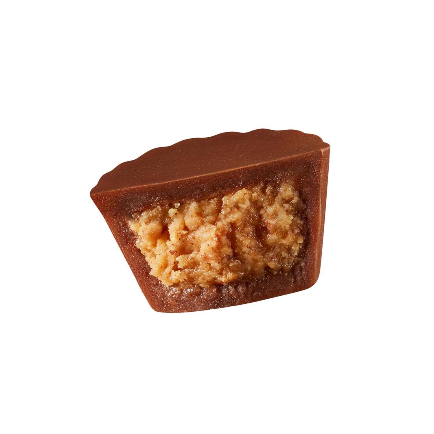 imageREESES Miniatures Milk Chocolate Peanut Butter Cups Candy Party Pack Halloween Candy 356 ozREESES Party Pack