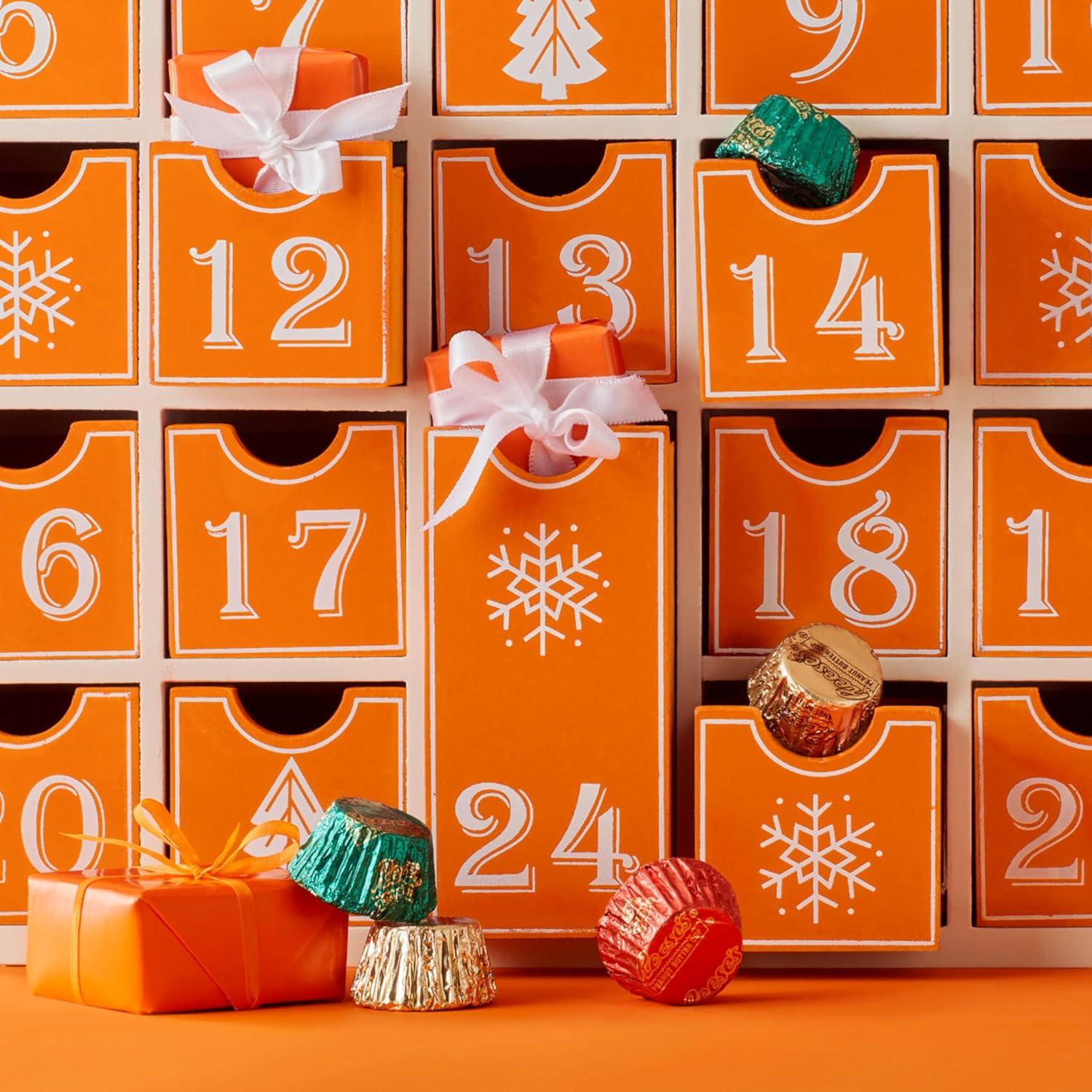imageREESES Miniatures Milk Chocolate Peanut Butter Cups Christmas Candy Bag 171 ozPeanut Butter