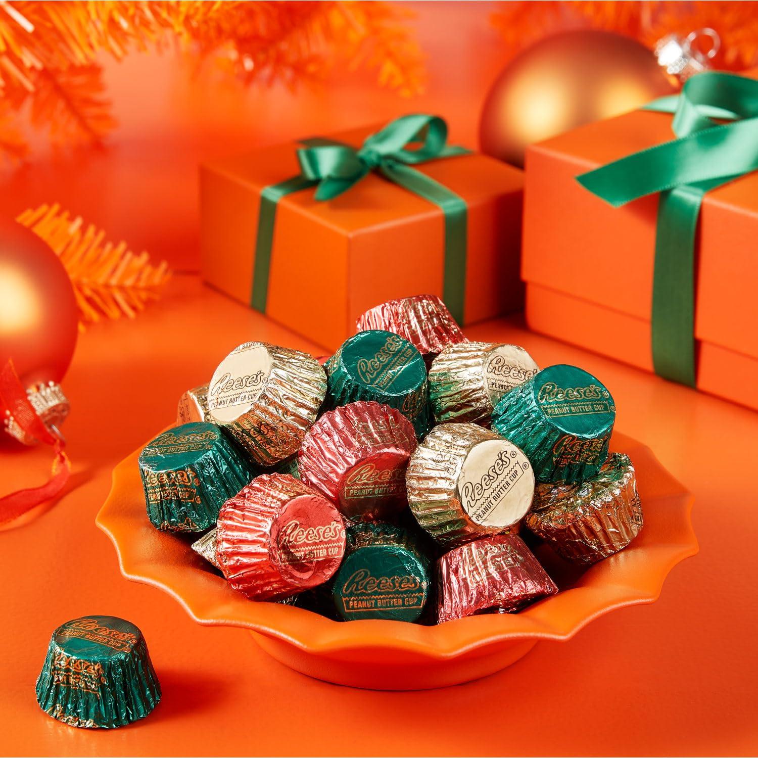 imageREESES Miniatures Milk Chocolate Peanut Butter Cups Christmas Candy Plastic Cane 217 ozMilk Chocolate
