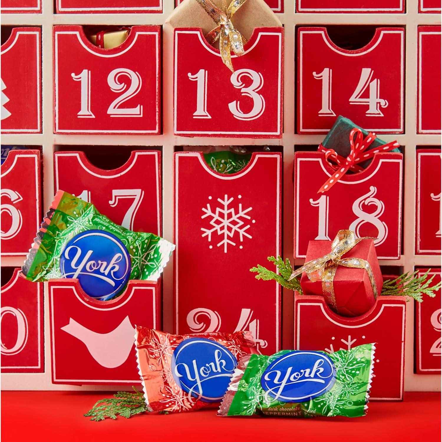 imageYORK Dark Chocolate Peppermint Patties Snowflakes Christmas Candy Bag 16 ozDark Chocolate