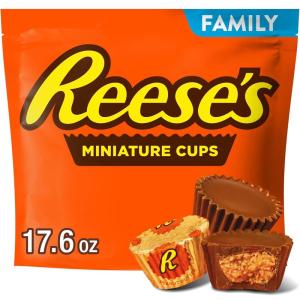 REESE’S Miniatures Milk Chocolate Peanut Butter Cups, Candy Party Pack, Halloween Candy, 35.6 oz(REESE’S Cups)